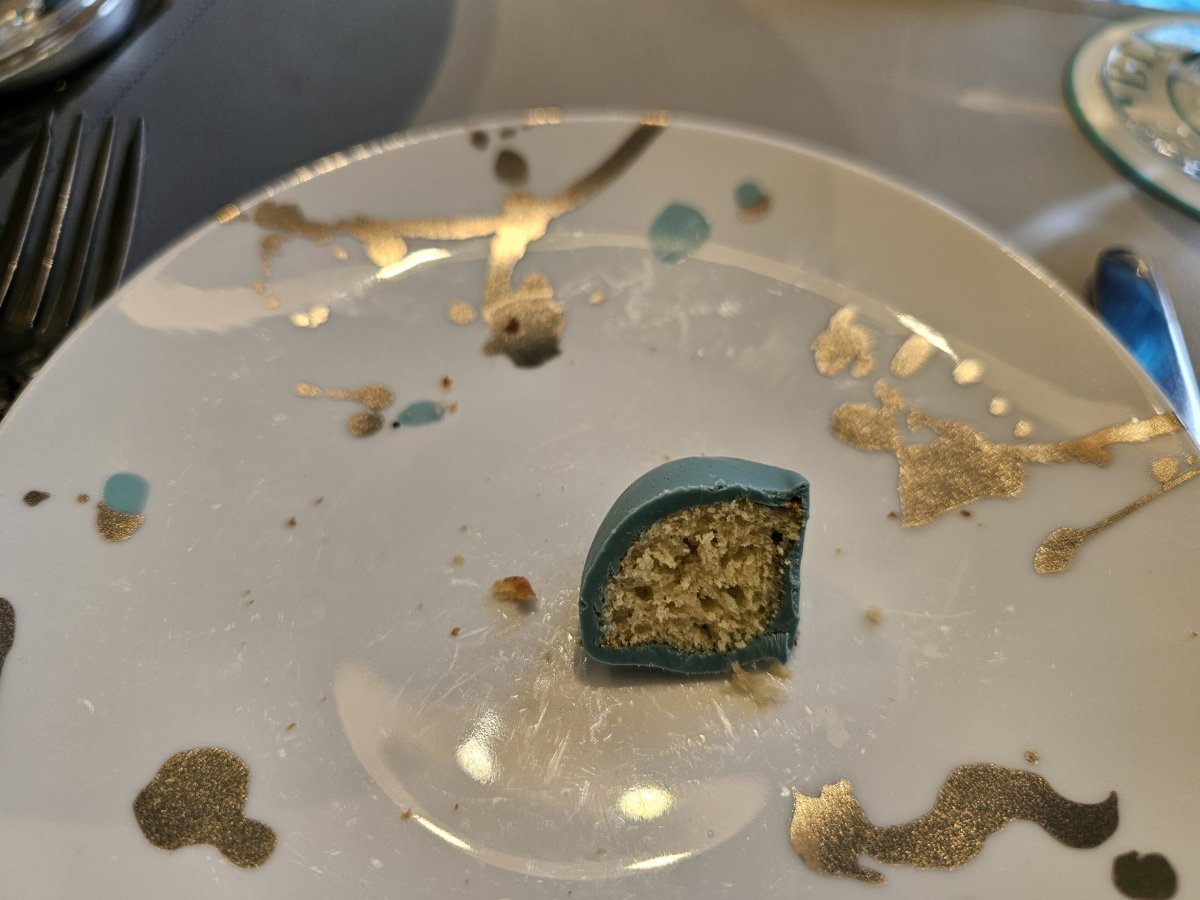 Blue Box, rozkrojený dezert