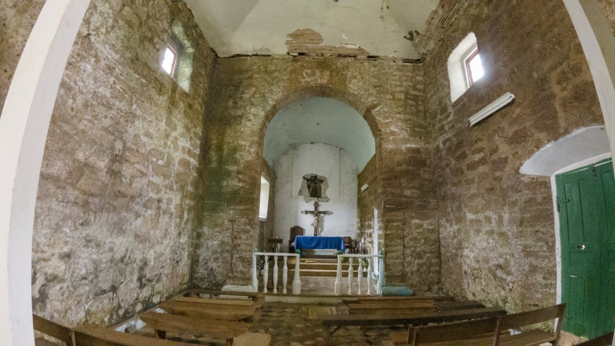 Interiér kaple Roca Sandy
