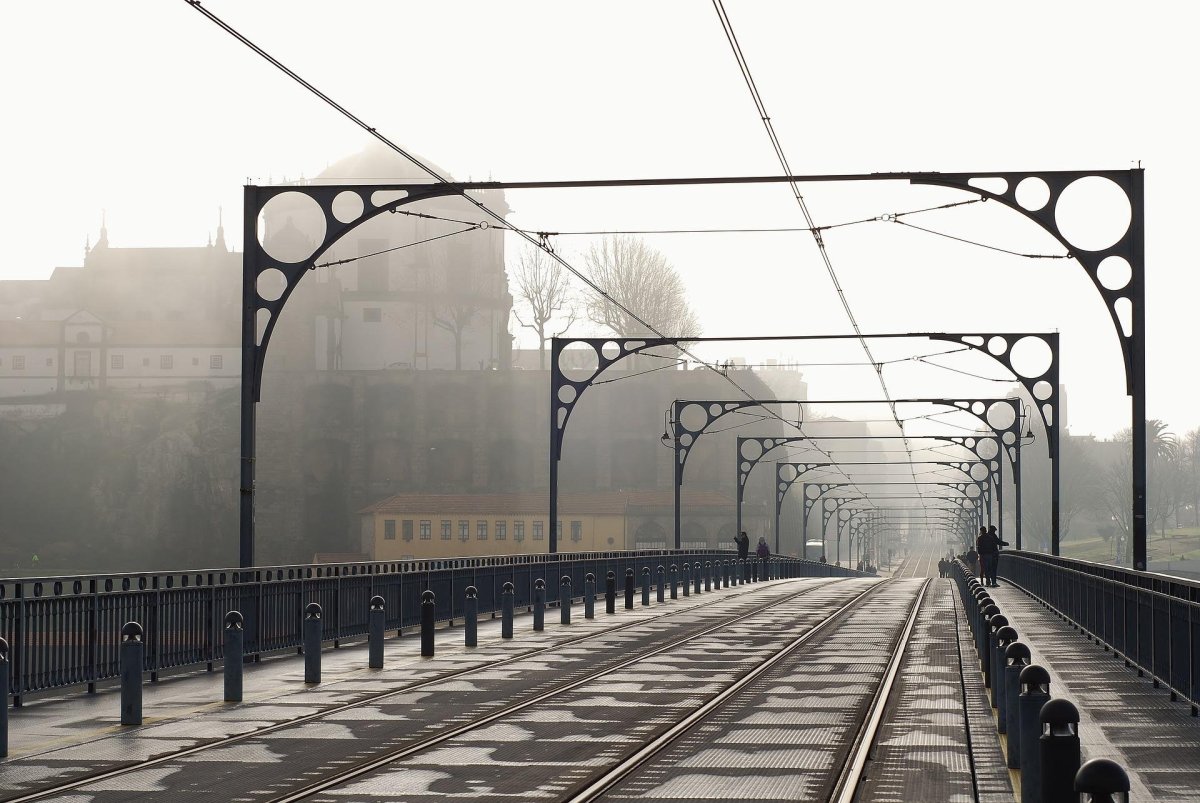 Horní mostovka s tramvajovou tratí