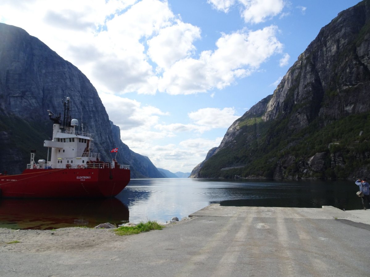 pohled z konce Lysenfjordu