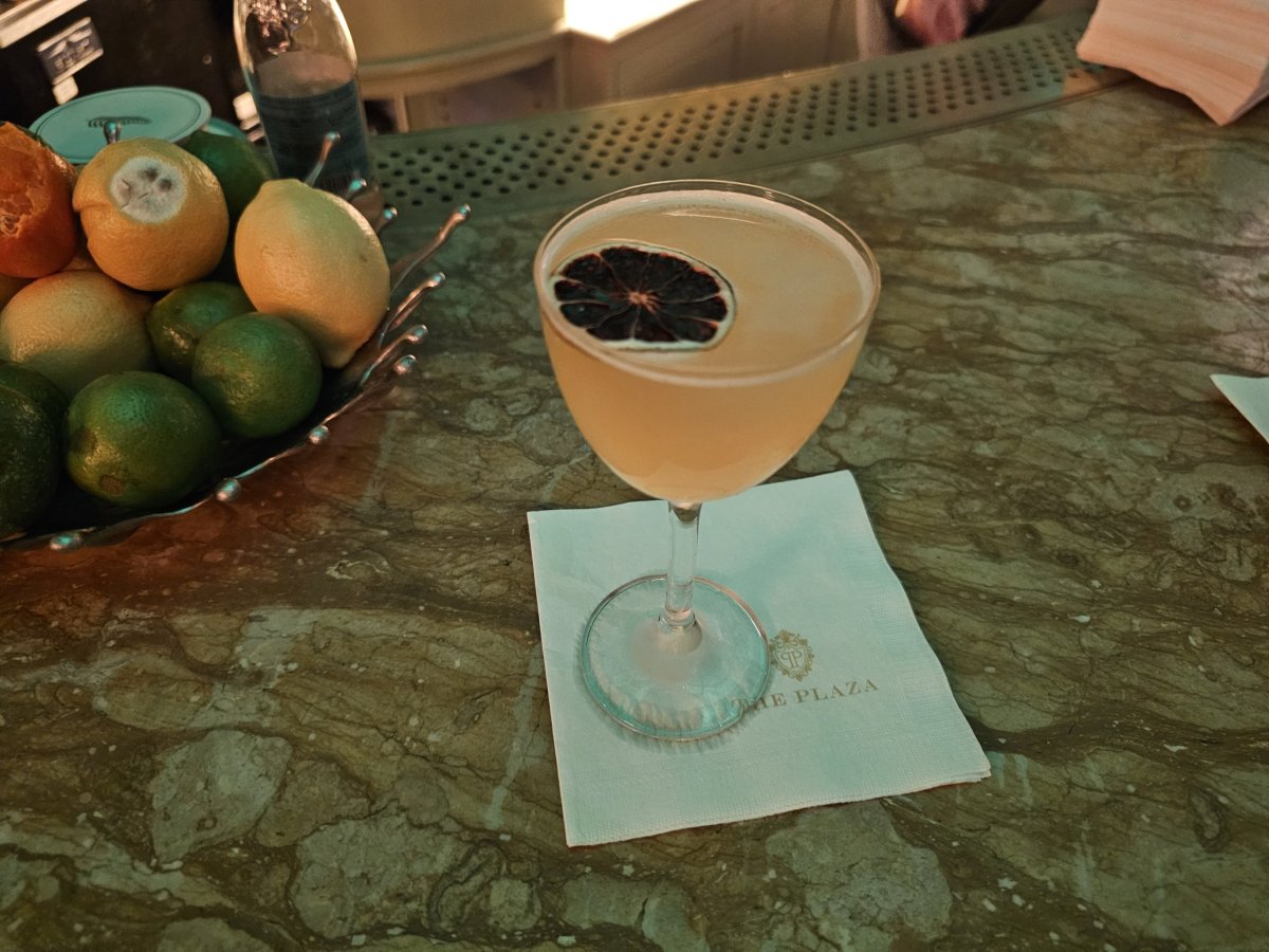 Koktejl v restauraci Palm Court