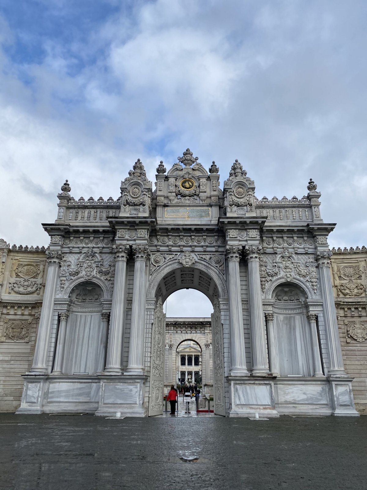 Vstup do areálu paláce Dolmabahçe