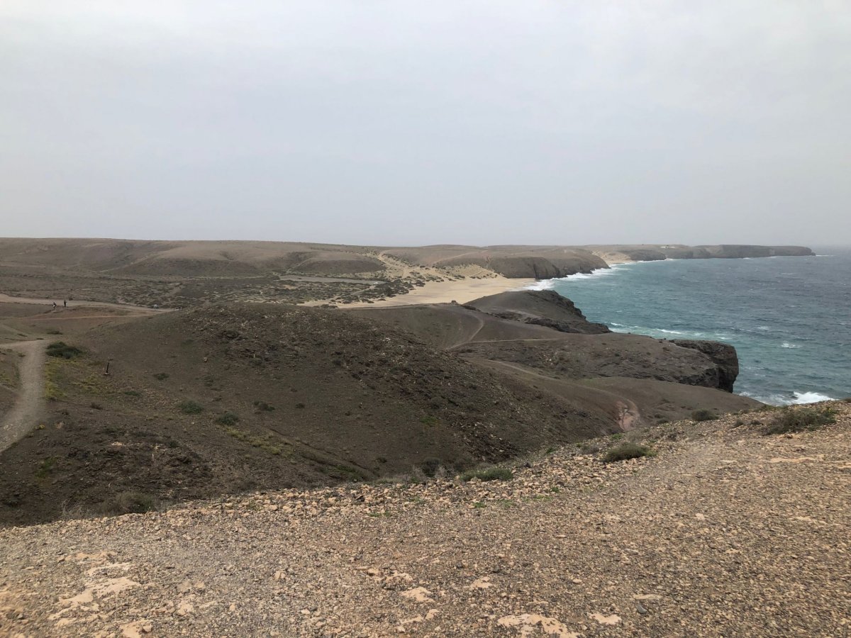 Na Štědrý den bylo moc "hezké počasí", navíc k tomu vítr kolem 50 km/h. V dálce lze vidět Playa Mujeres