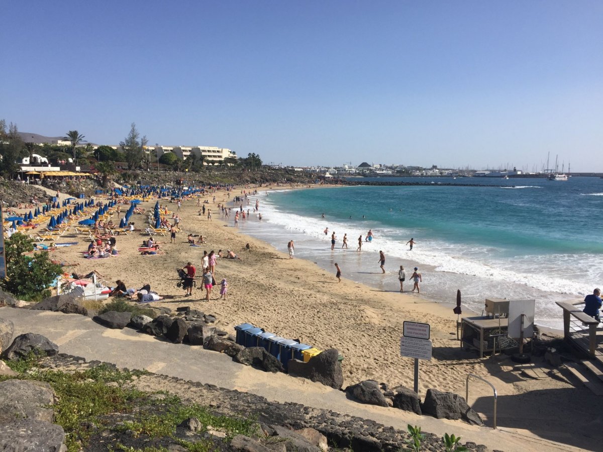 Playa Flamingo z dálky, ta se nám taky moc líbíla :)