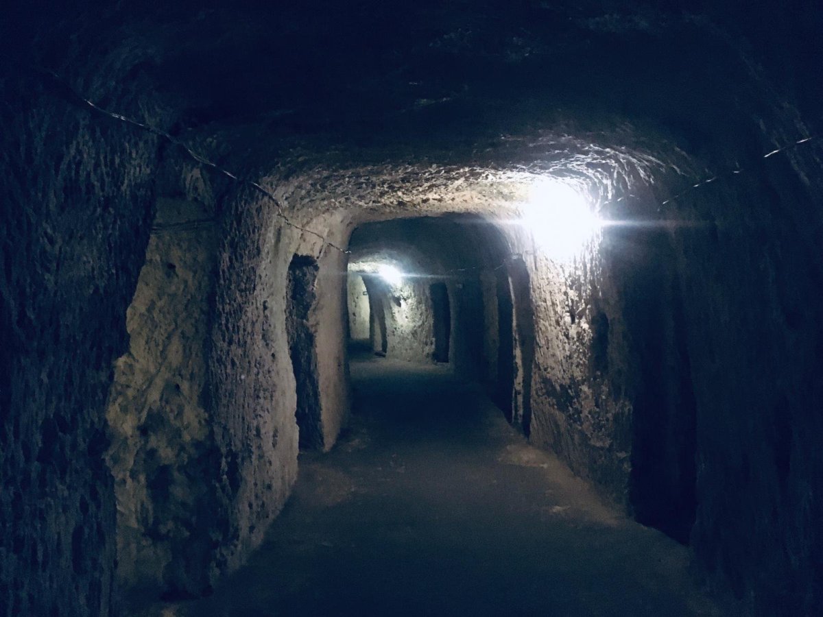 Druhoválečné podzemní kryty pod Rabatem