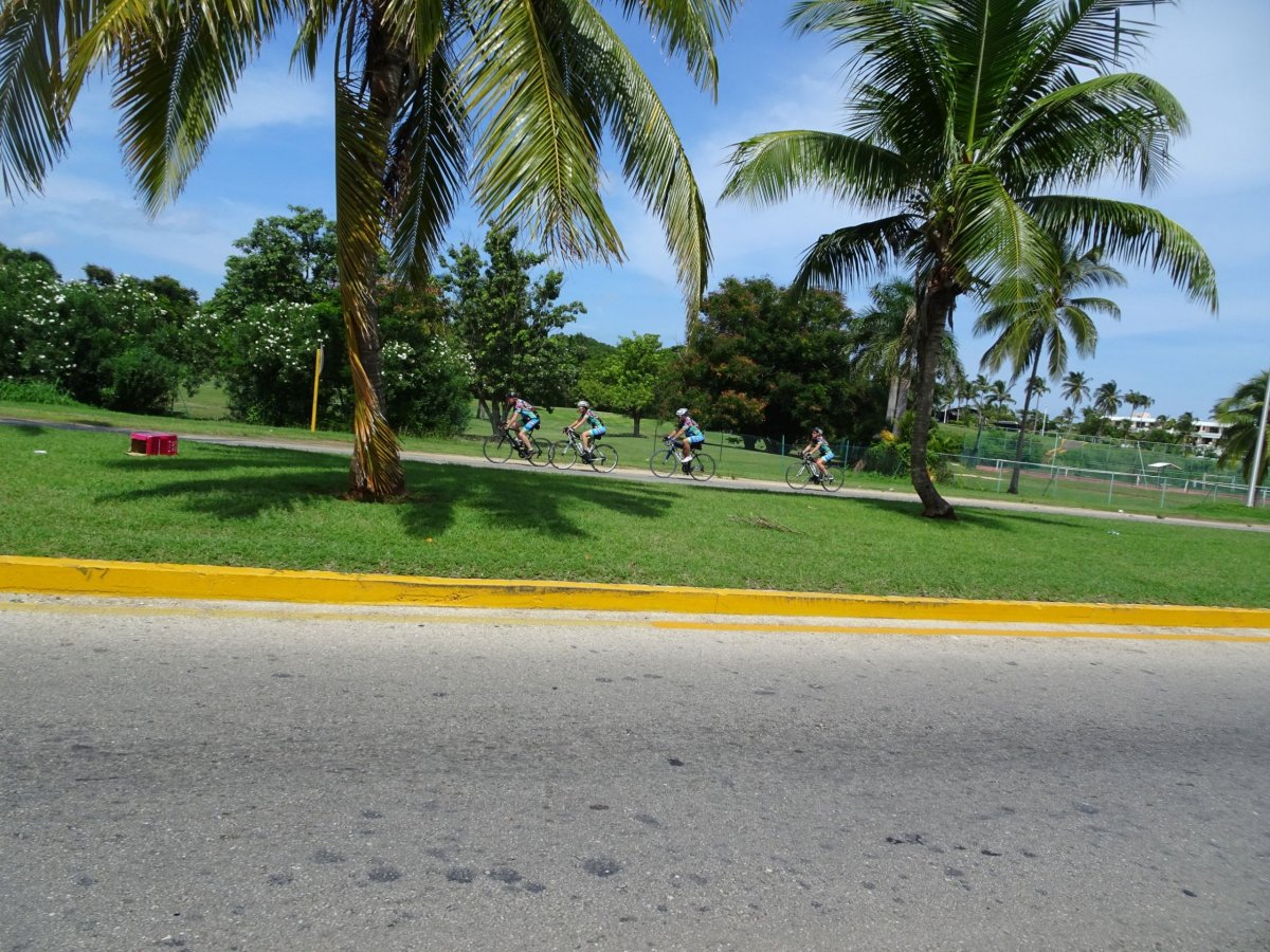 cyklisté na Kubě