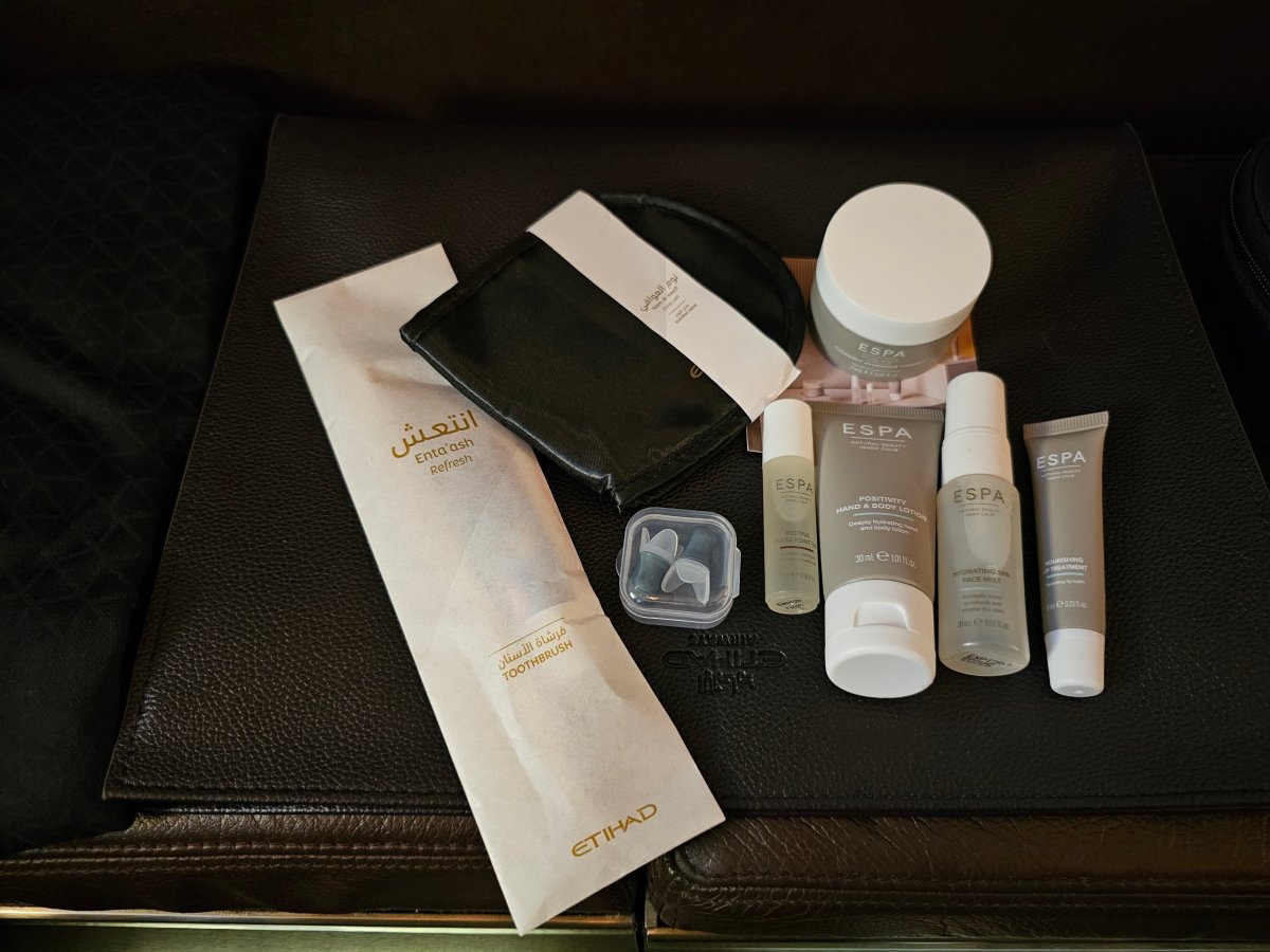 Amenity kit