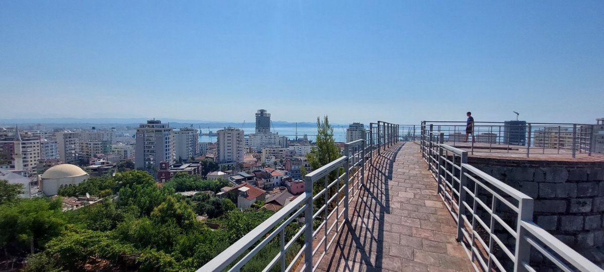 Výhled z balkónu. Bez komentáře. 