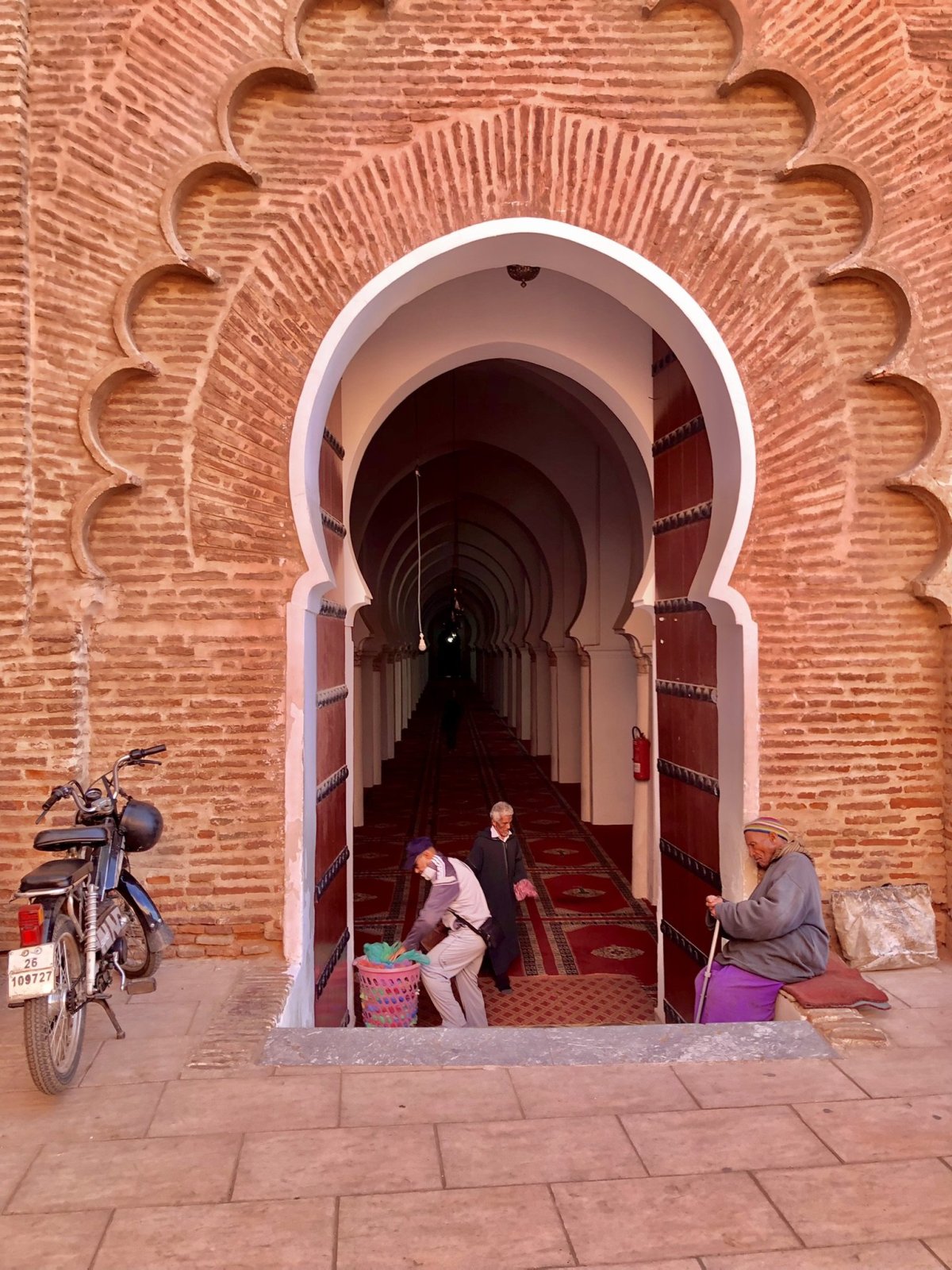 Vstup do mešity (iba pre moslimov)