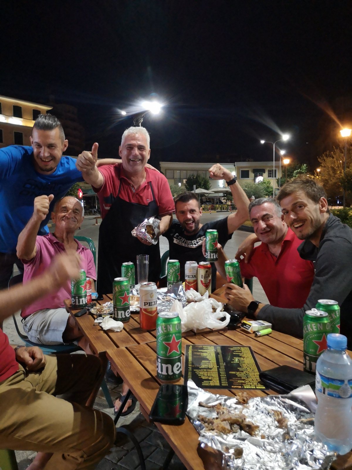 Noční neplánovaná party v Tiraně