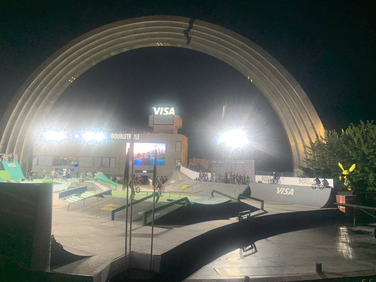 Oblouk Přátelství Národů