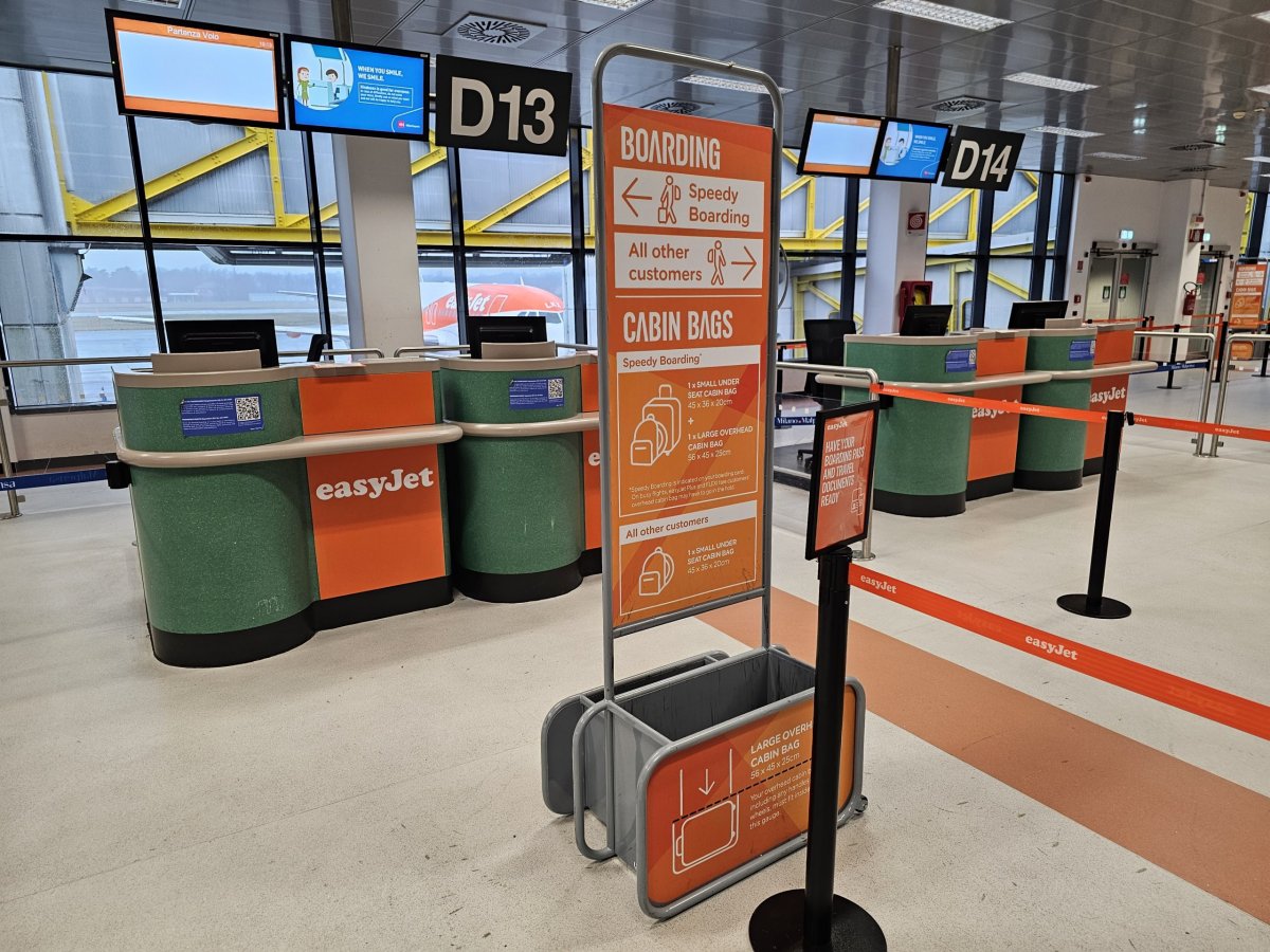 Šablona, větší příruční zavazadlo