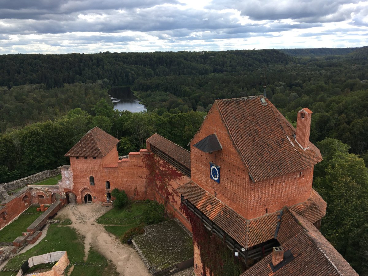 Výhled z hradní věže