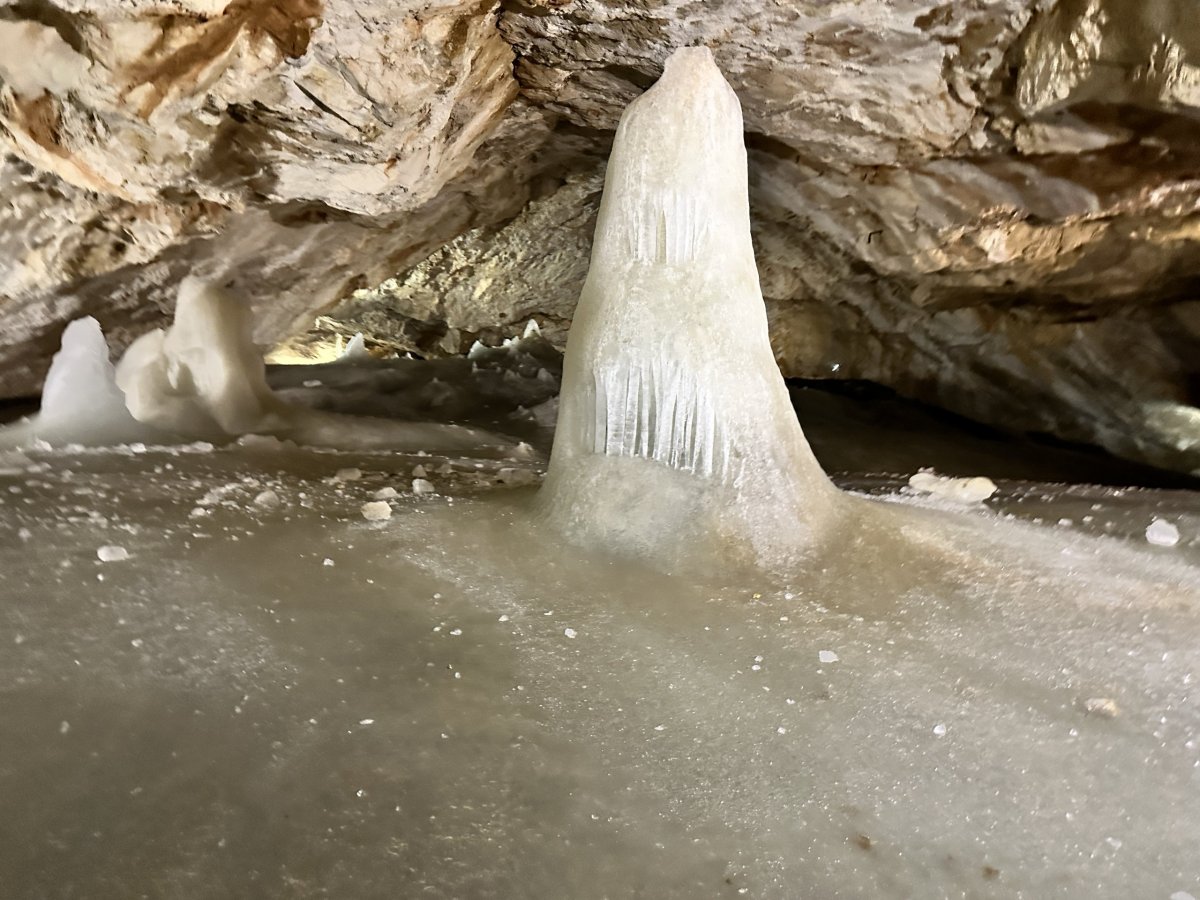 Dobšínská ledová jeskyně