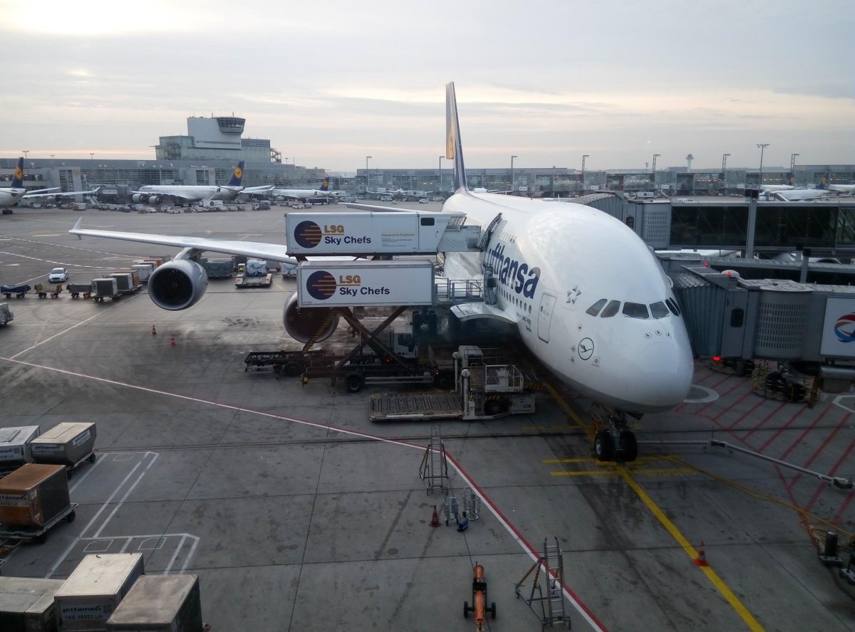 Kurva, to je parnik - Frankfurt