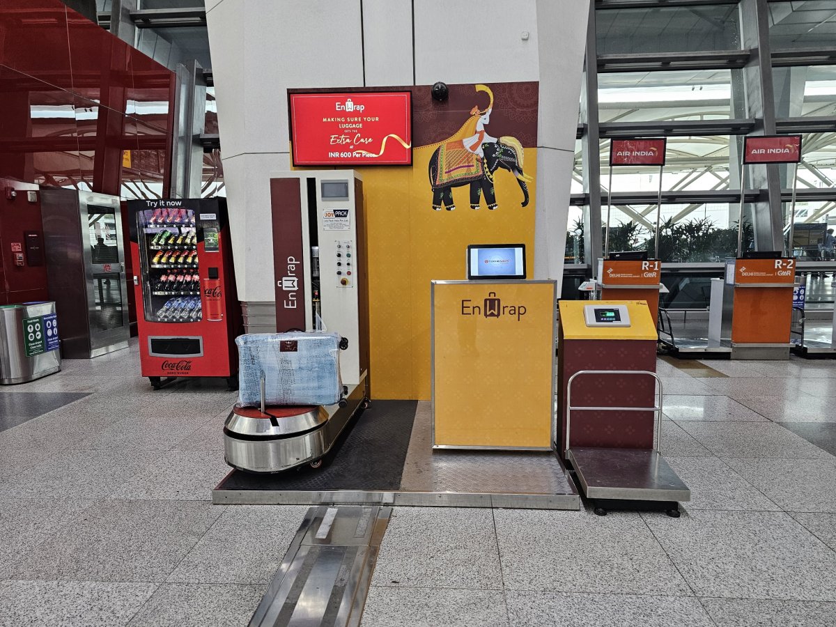 Obalování zavazadel, terminál 3