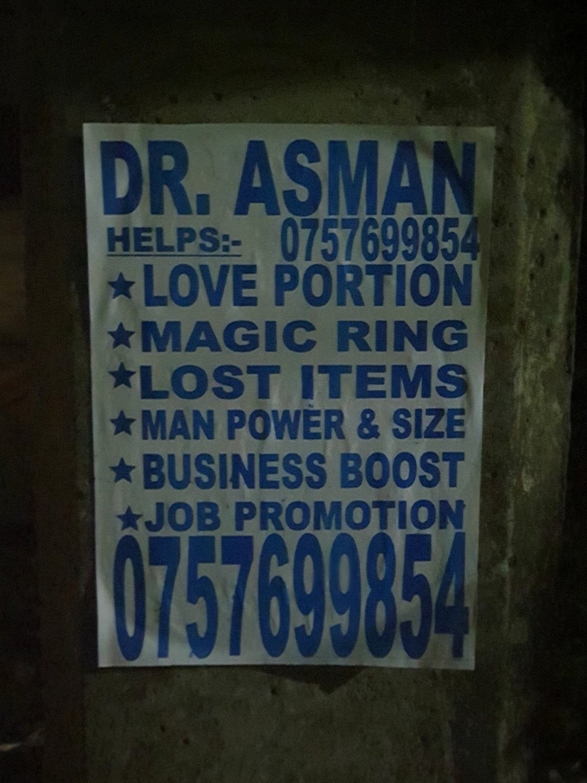 Pokud vám nabídka doktora Asmana nestačí, co třeba profesor Okafo?