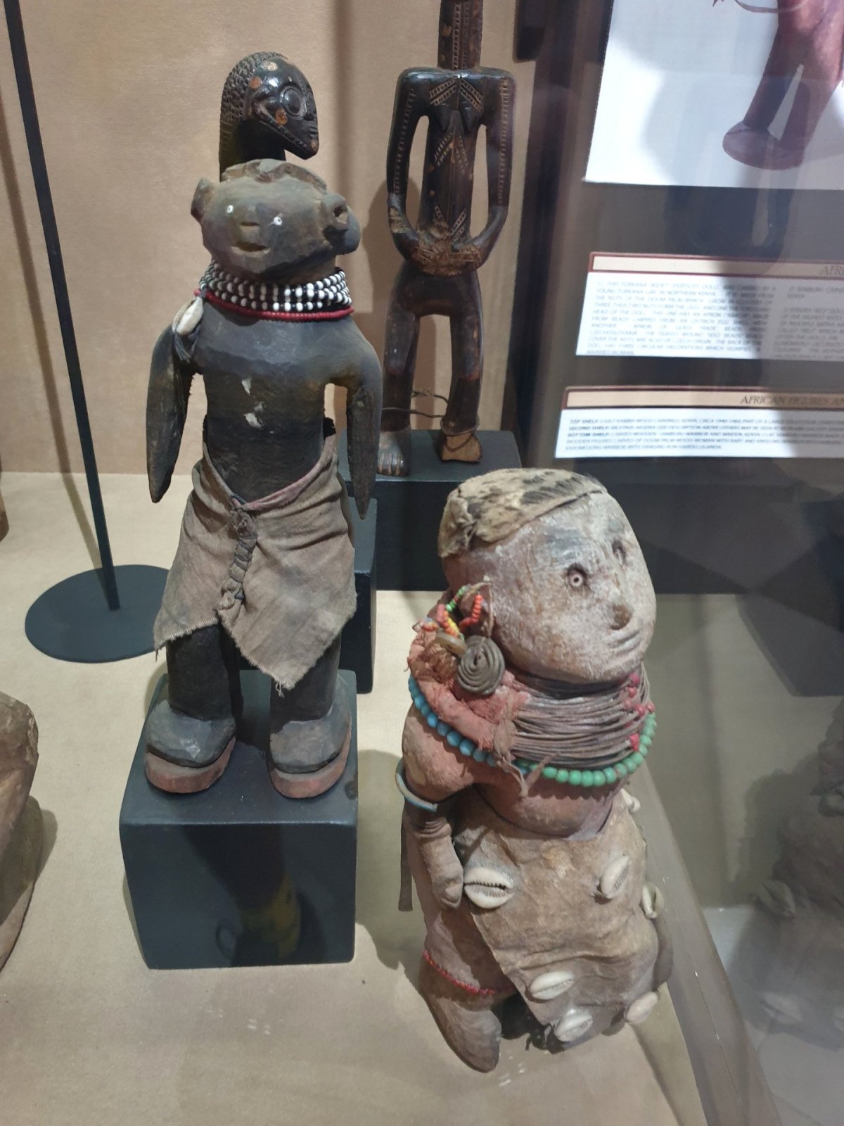 Hračky z různých koutů Afriky