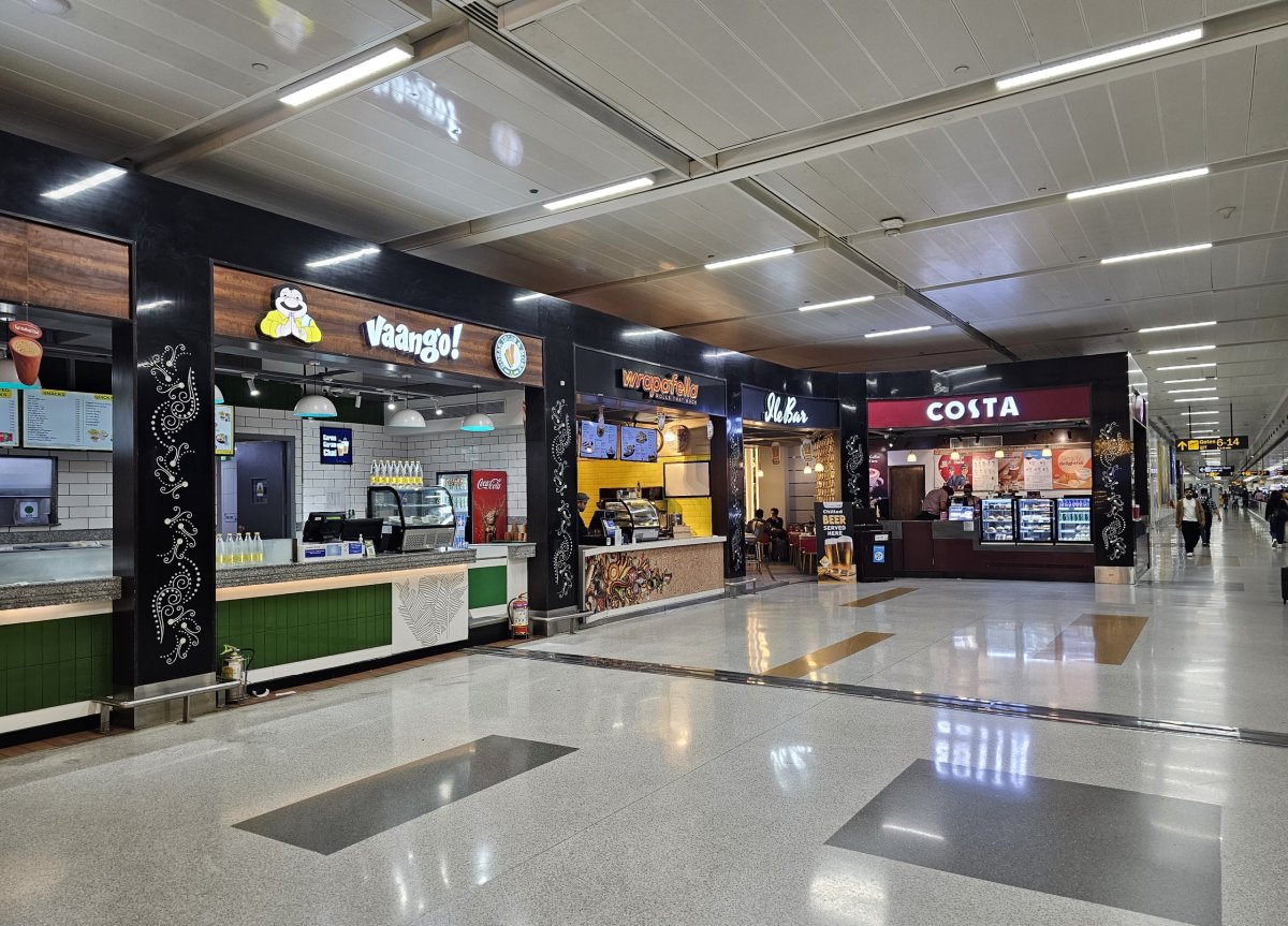 Občerstvení v terminálu 3, tranzitní zóna