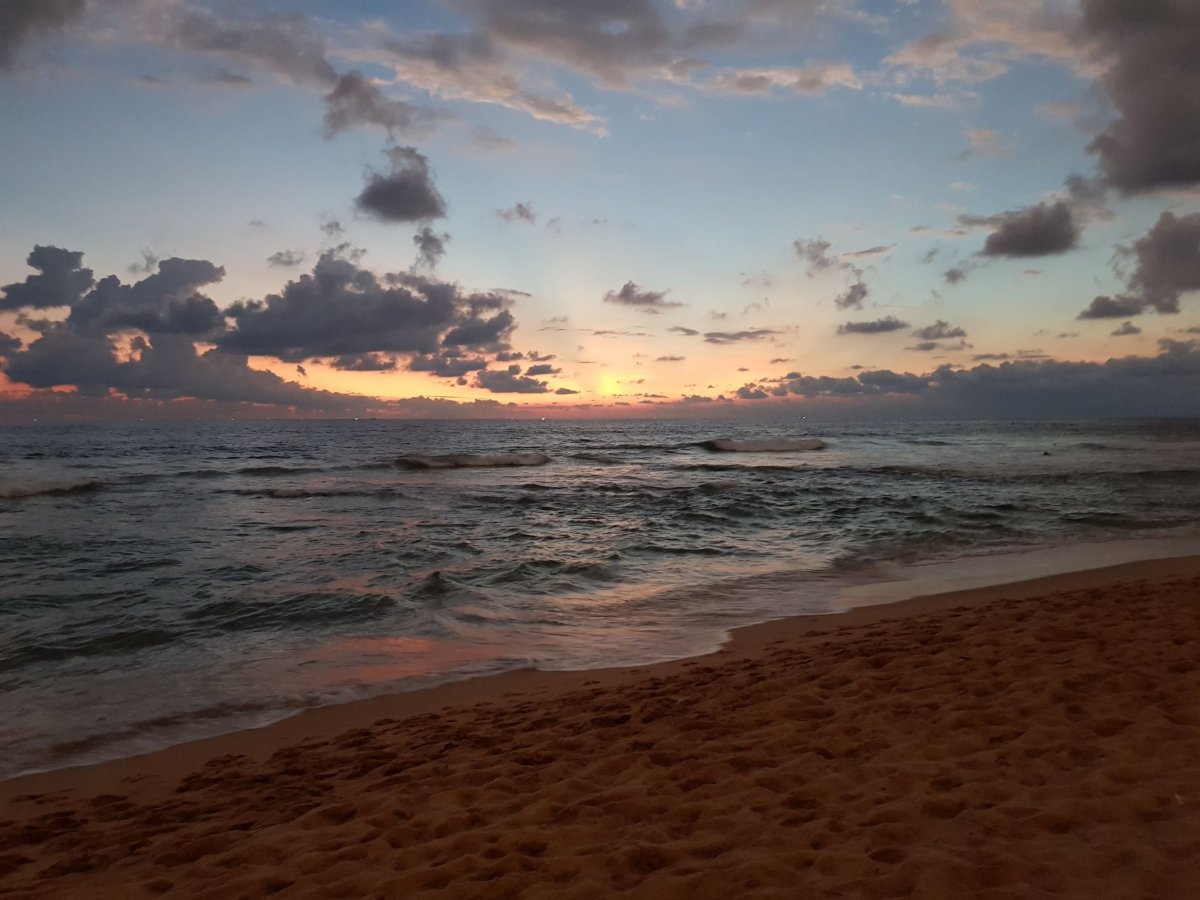 Západ slunce Narigama