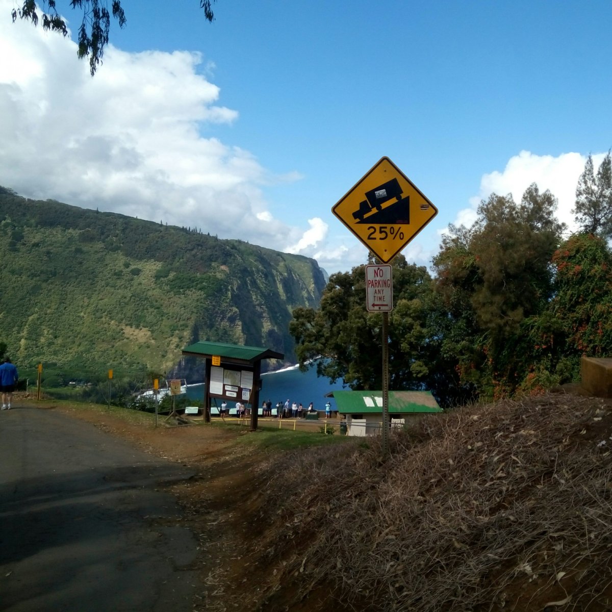 Pozor, prudké klesání