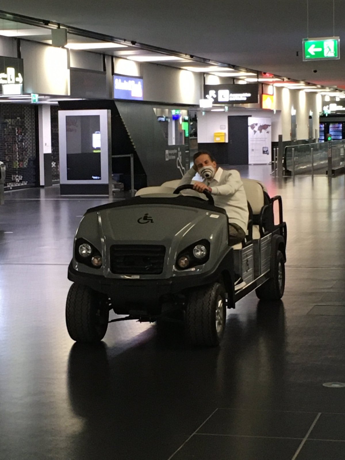 Přespávání na letišti 😁💁‍♂️