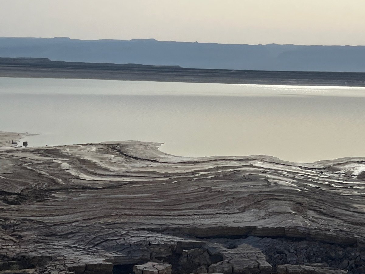 Mrtvé moře v dáli