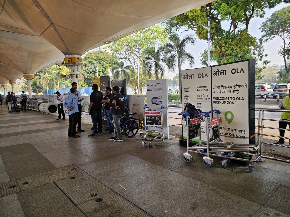 Stanoviště Uber / Ola, terminál 1