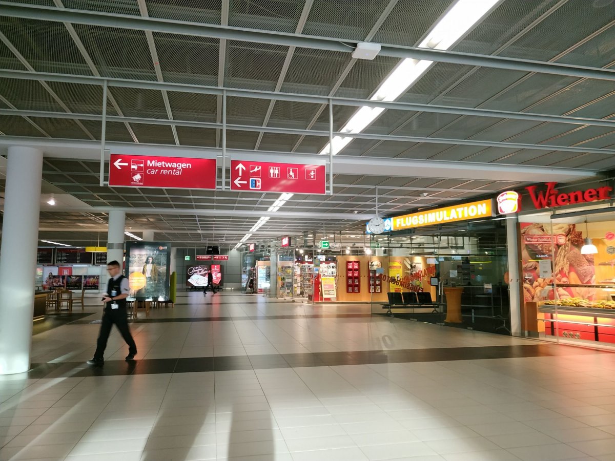 liduprázdné drážďanské letiště