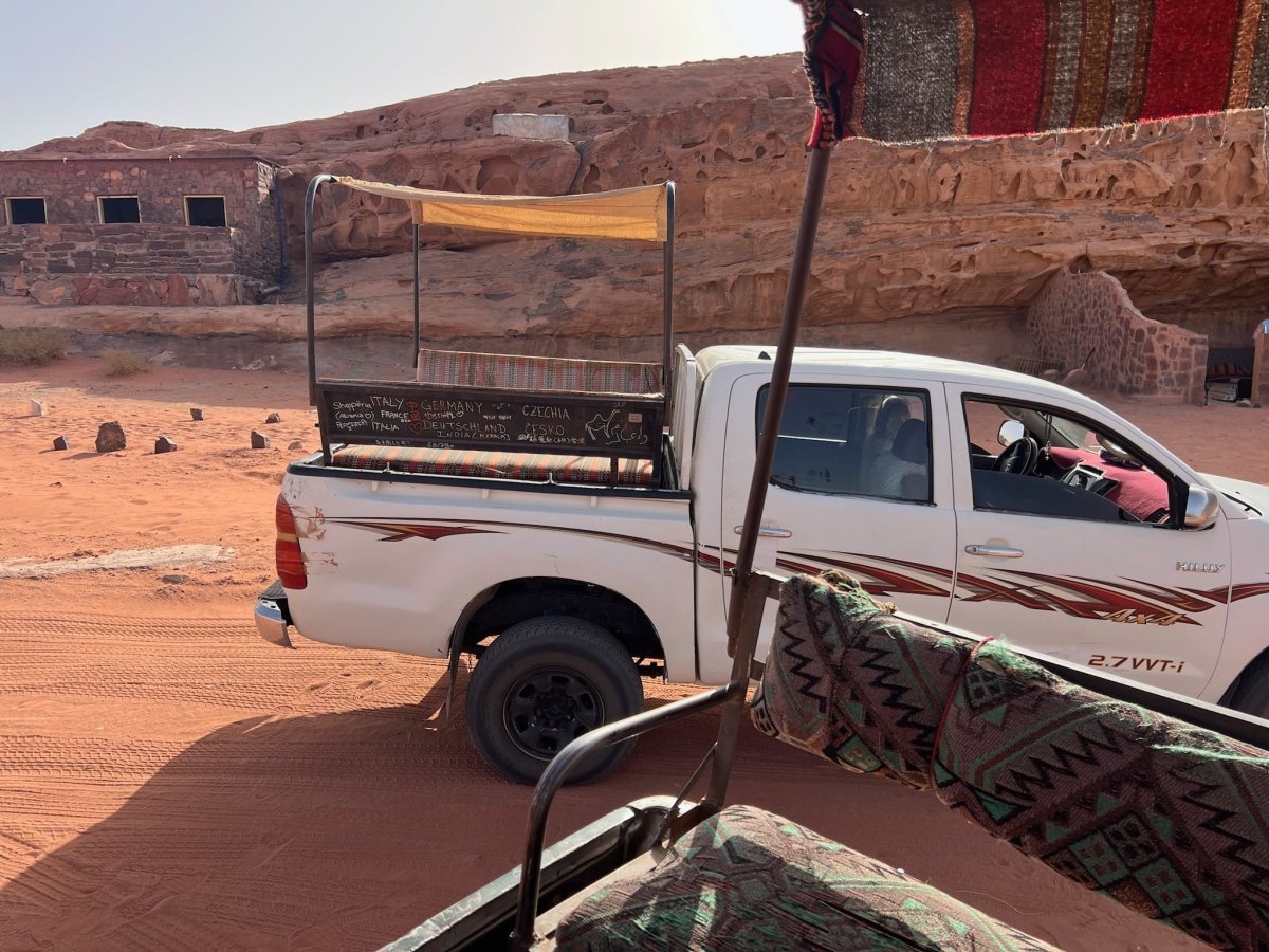 Tímto se cestuje po poušti