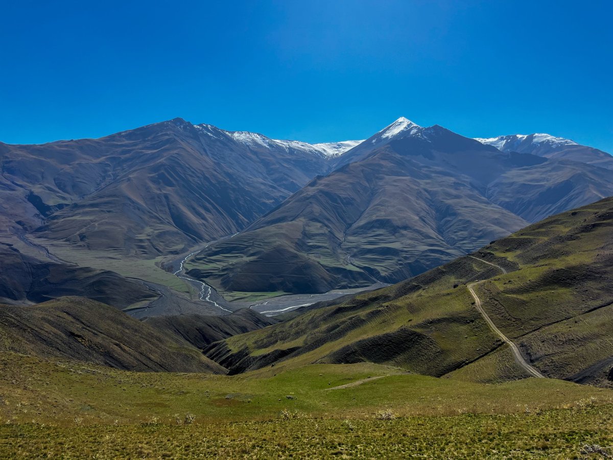 tohle neomrzí.. cesta do Qalayxudat 