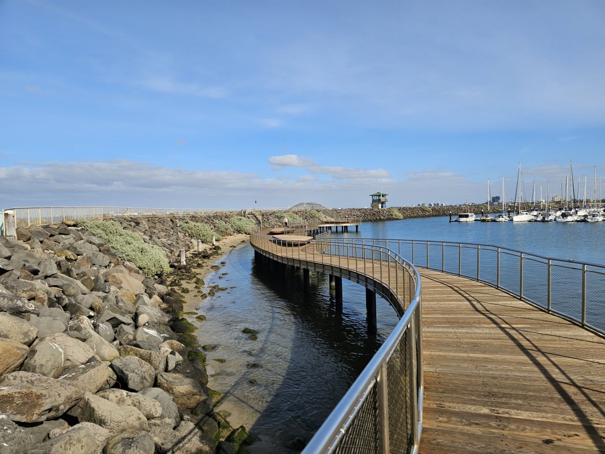 Chodník pro pozorování tučňáků na St. Kilda Pier