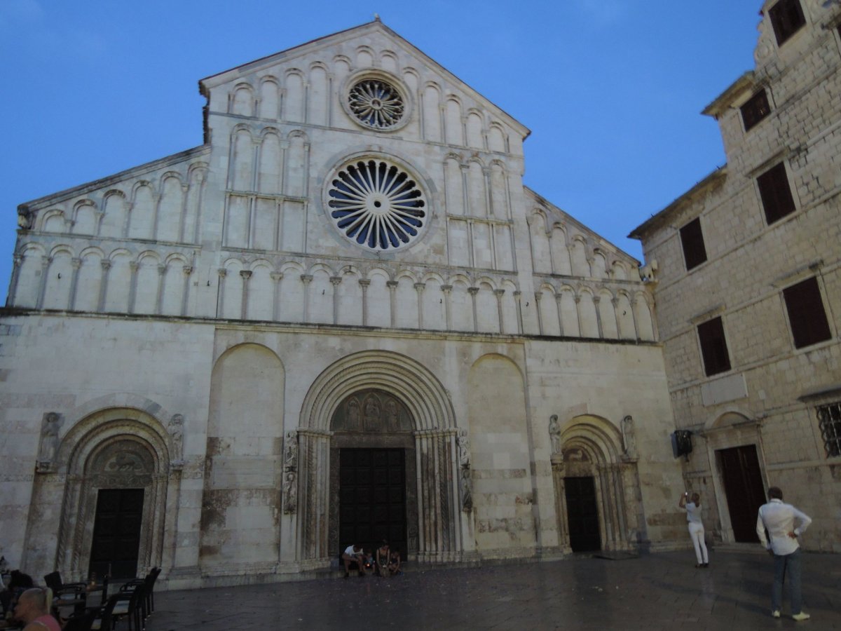 Románská katedrála sv. Anastázie 12. - 14. st. Zadar