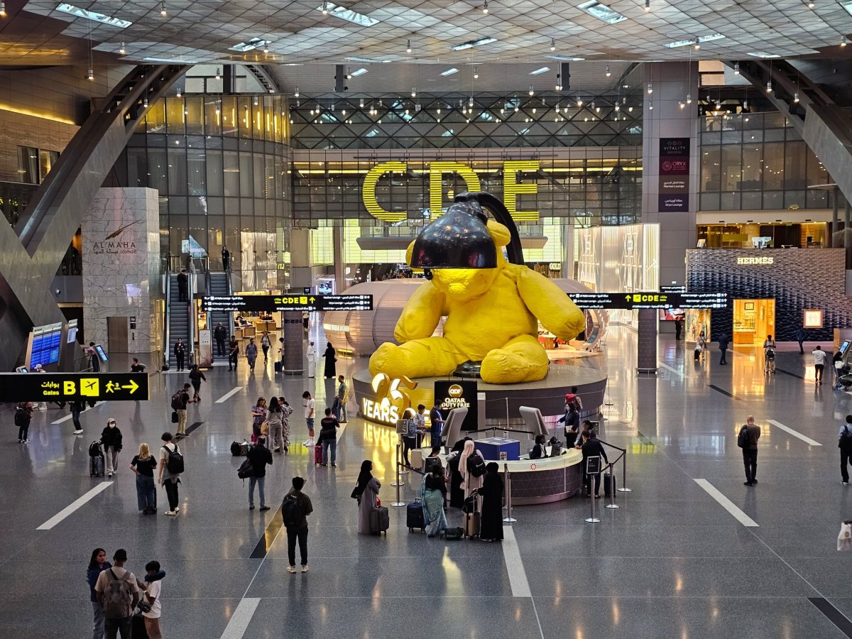 Žlutý medvěd s lampou, tranzitní část