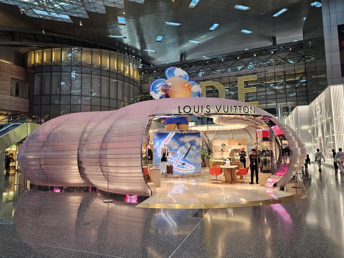 Louis Vuitton, tranzitní část