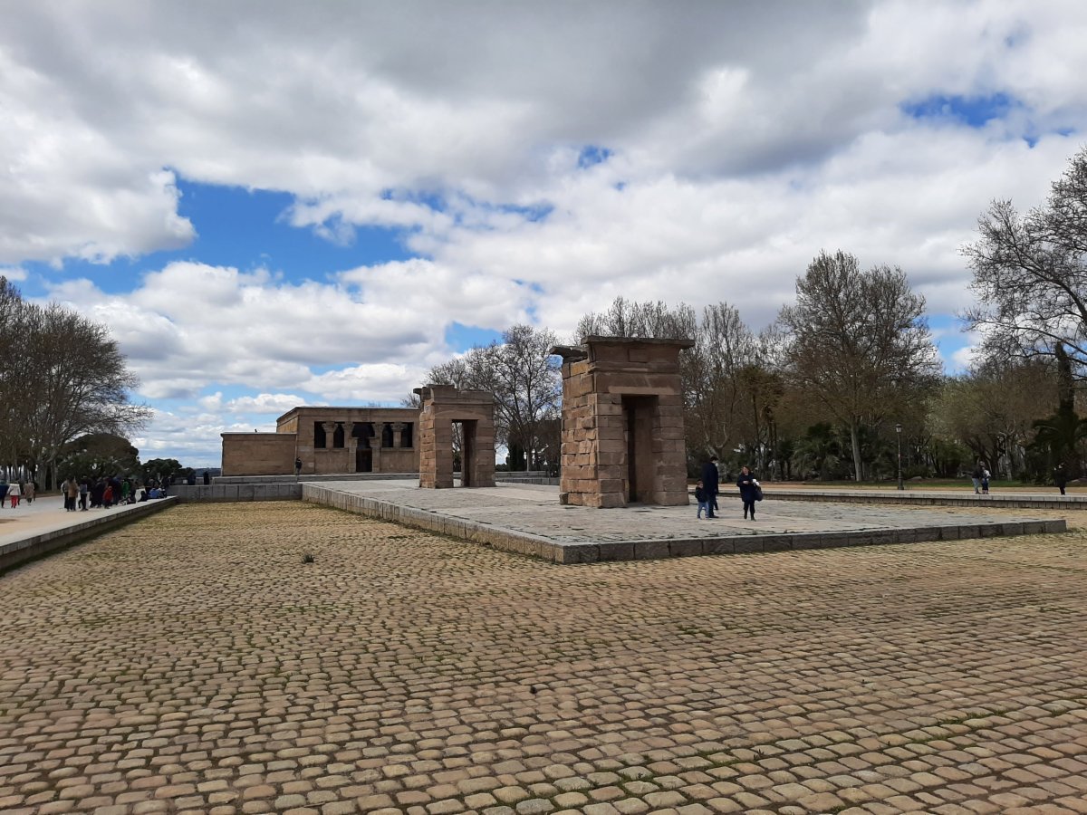 chrám Debod (bez vody)