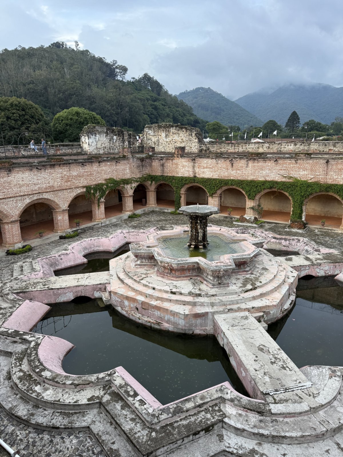 Inglesia de La Mercad