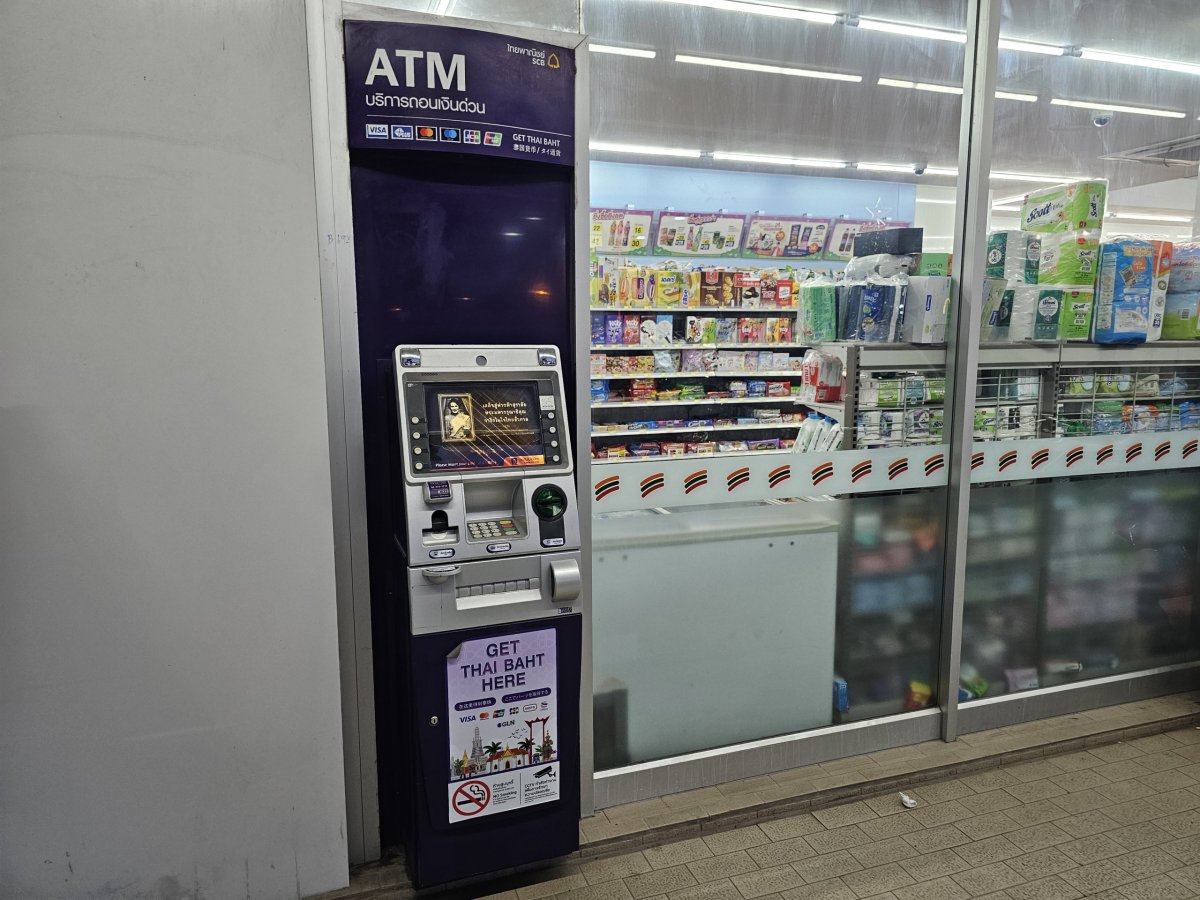 Bankomat u 7-Eleven