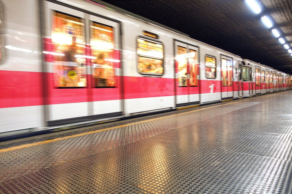 Metro Milán