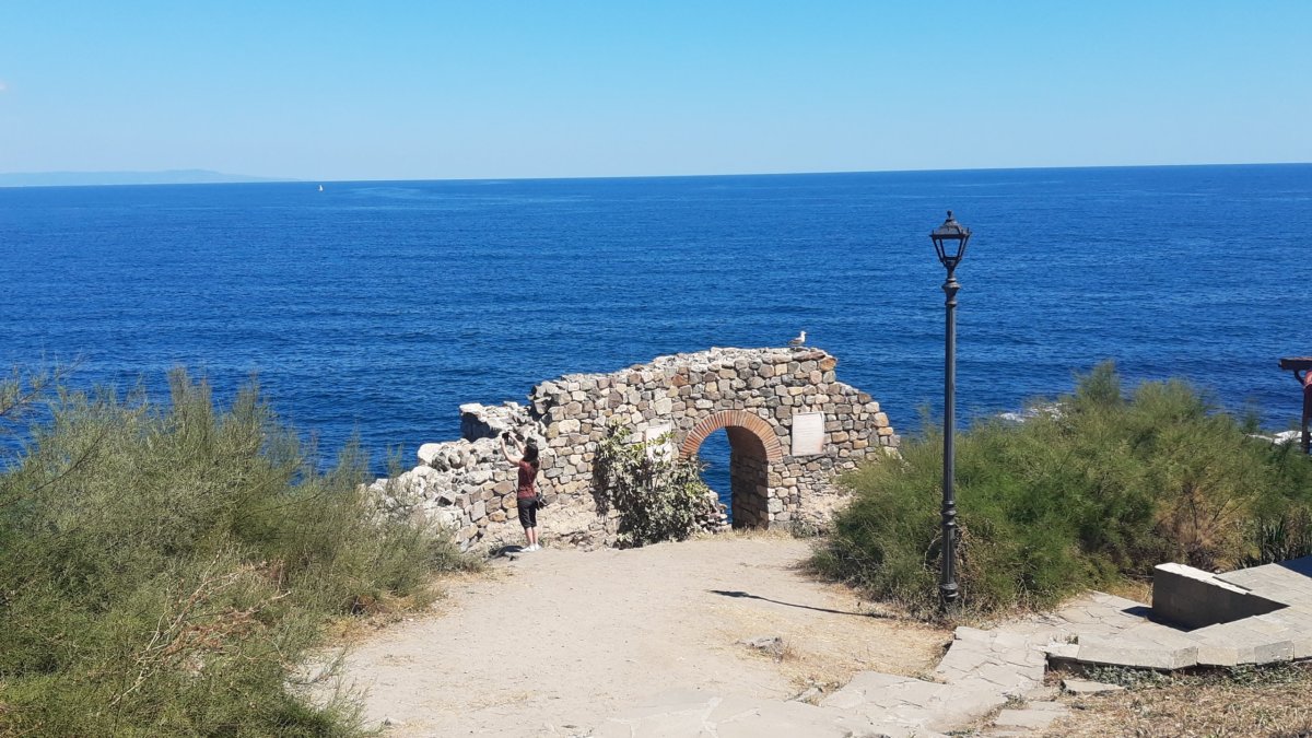 Vykopávky na cípu poloostrova