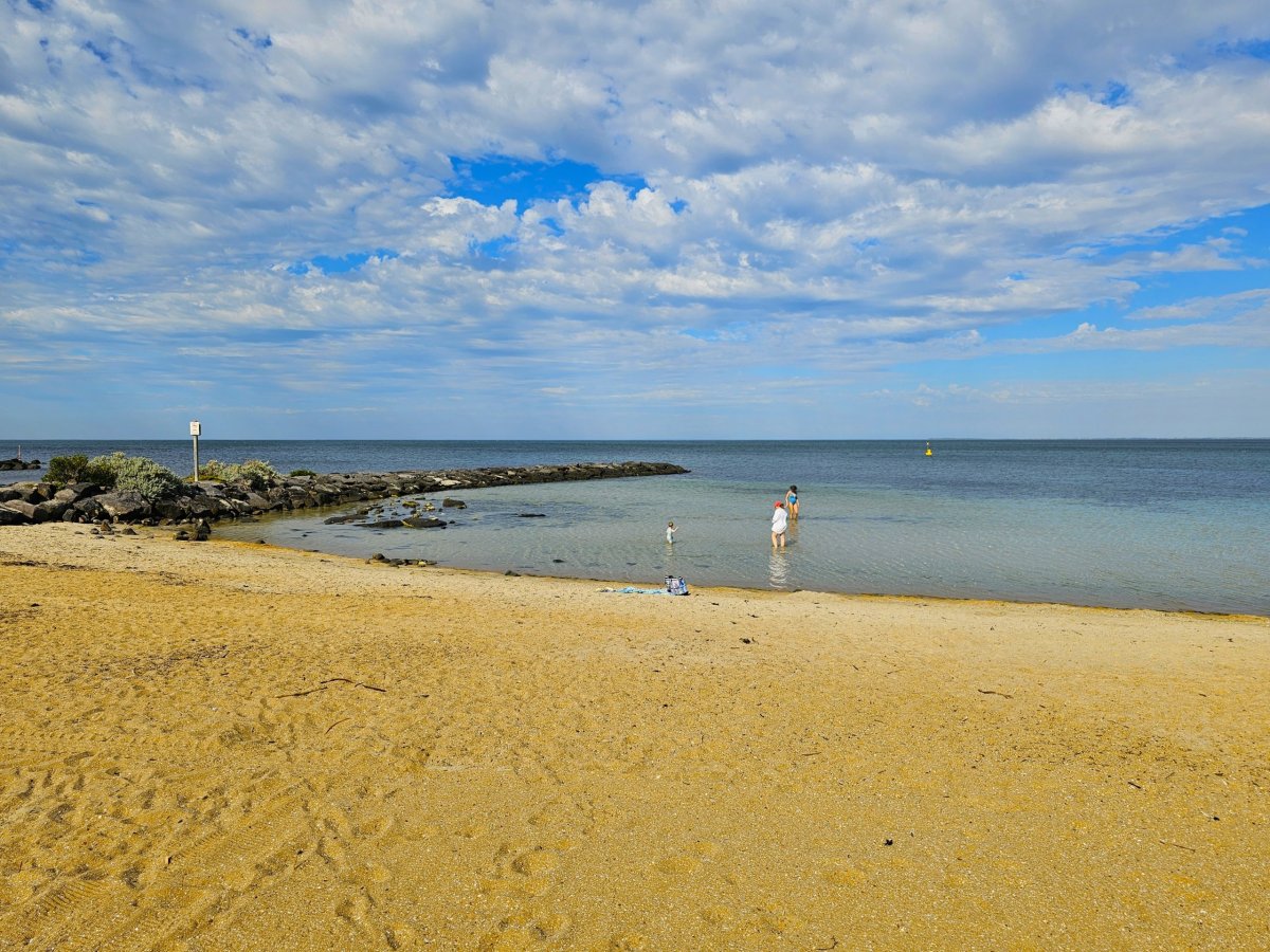 Williamstown Beach
