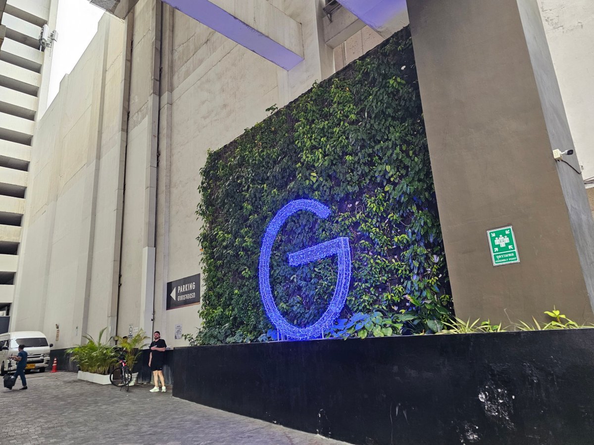 Znak hotelu Pullman G