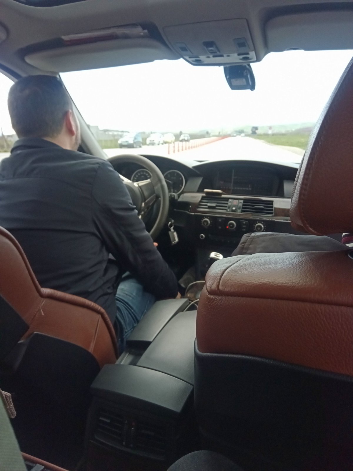 Poprvé v životě jsem jel stopem. Podruhé, když budu počítat i omylem stopnutý taxík v Makedonii. :)